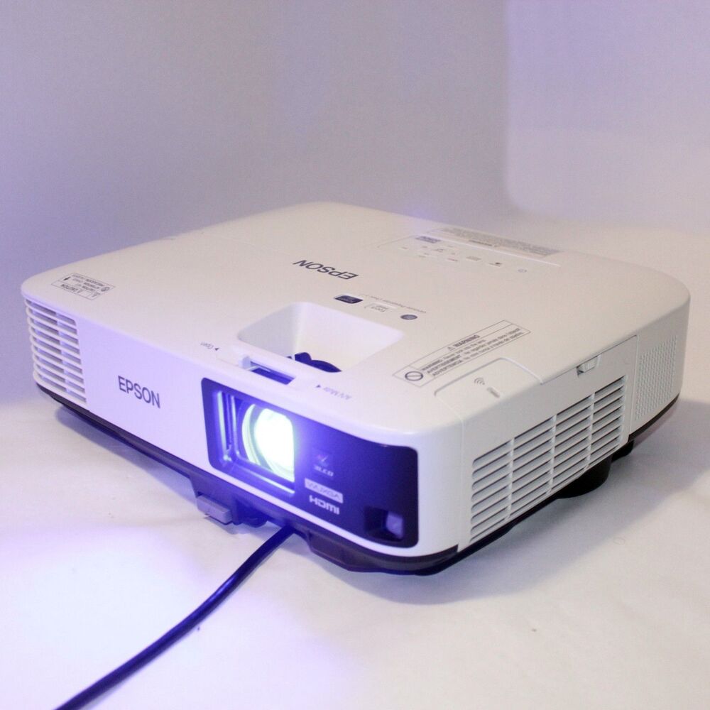Epson PowerLite 2250U 3LCD Projector 5000 Lumens WUXGA 4K 2504 lamp hours